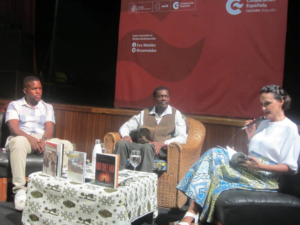 Juan Tomás Ávila presenta sus nuevas obras literarias en el Centro Cultural de España en Malabo