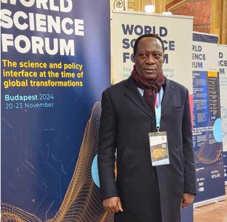 El rector de la UNGE participa en el   Foro Mundial de Ciencia en Hungría