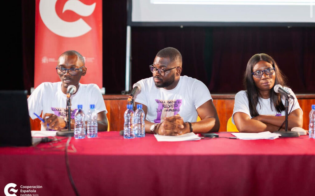 En Bata un estudio de tres profesores de la UNGE revela que las estudiantes se orientan más a la rama de Humanidades 