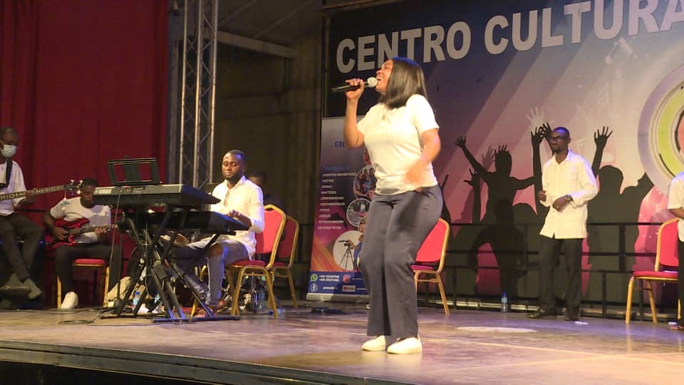 Artistas gospel recaudan fondos para las víctimas del incendio de Timbabé